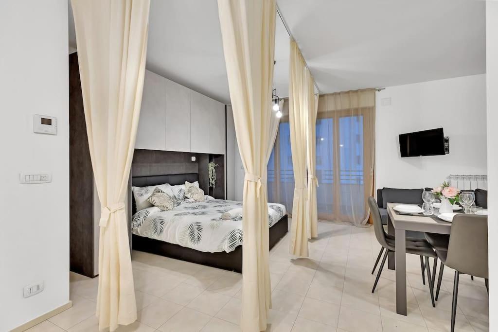 Appartamento Private Parking-Terrace10 Min To Linate Airport Milano Esterno foto
